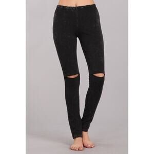 Chatoyant Knee Slit Leggings Black Medium